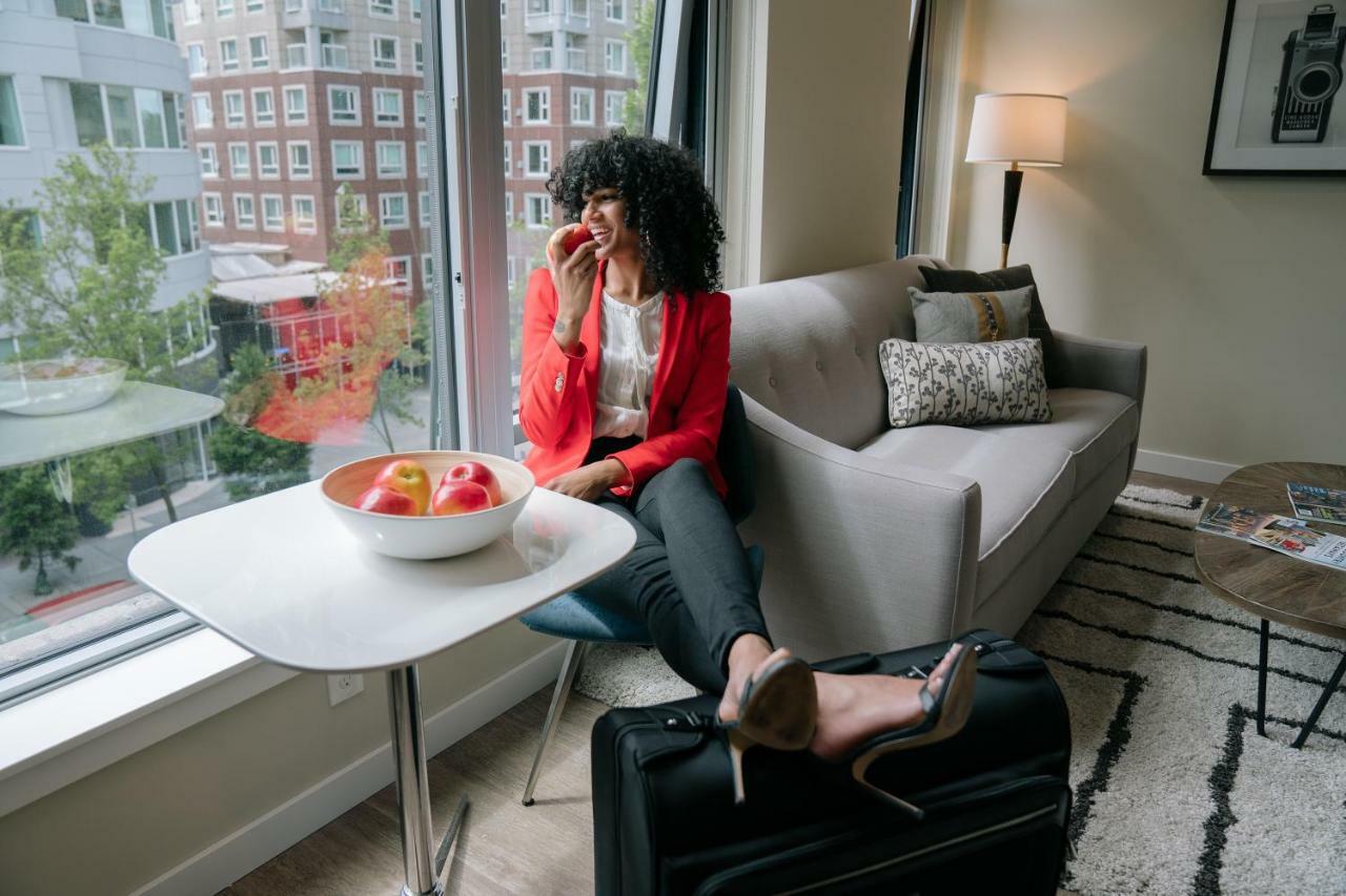 Whyhotel Seattle-Belltown Luxe Suites Wall Street Bagian luar foto
