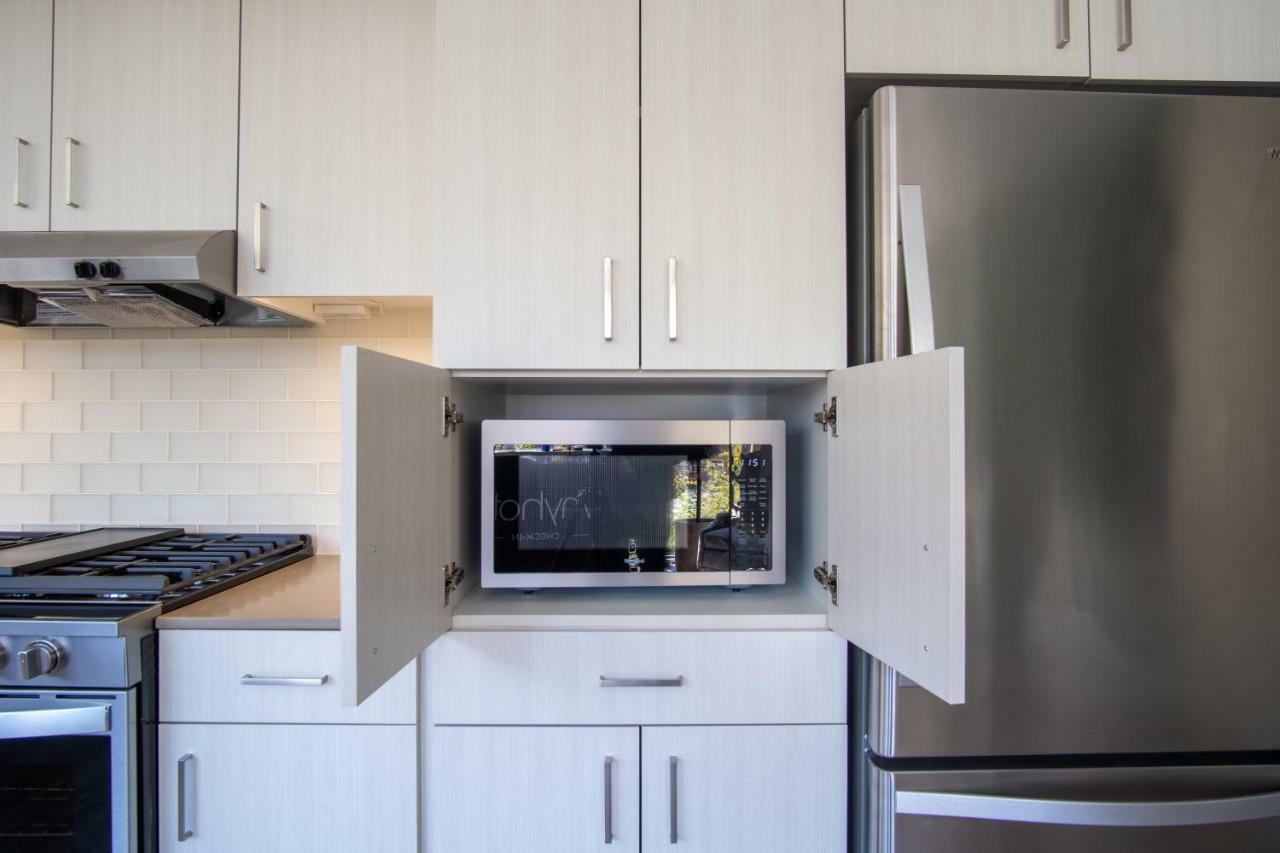 Whyhotel Seattle-Belltown Luxe Suites Wall Street Bagian luar foto