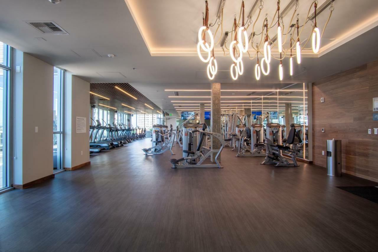 Whyhotel Seattle-Belltown Luxe Suites Wall Street Bagian luar foto
